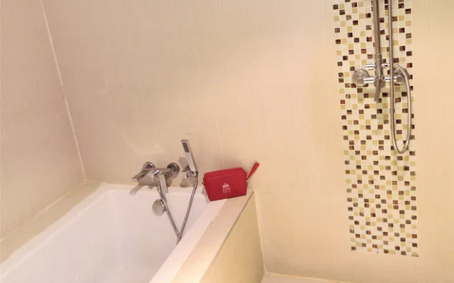 ZEN Rooms Sukhumvit Soi 10