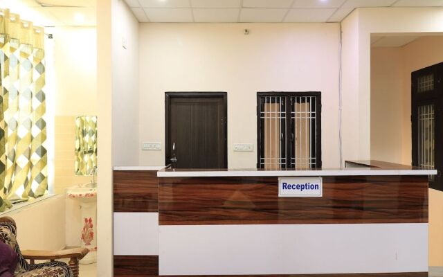 OYO Flagship 29364 Deepak Hotel And Restaurant