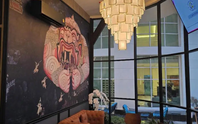 Отель The Bless Hotel and Residence