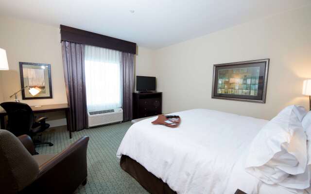 Hampton Inn & Suites Bismarck Northwest