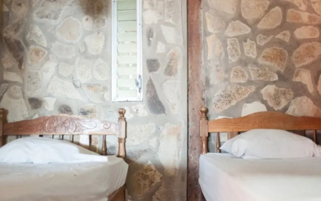 Hotel La Barca De Oro - Hostel
