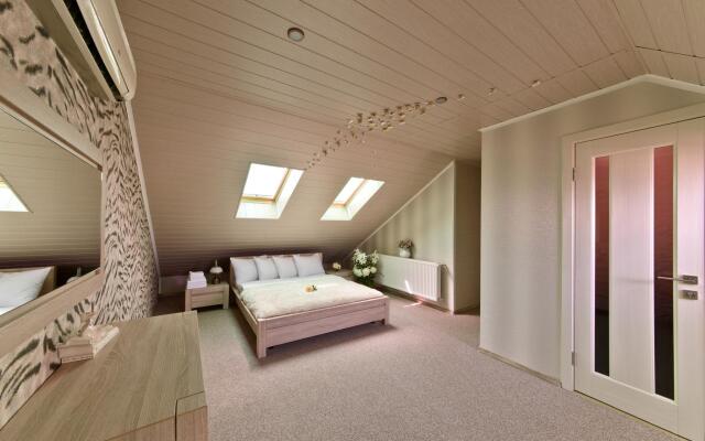 Brestinlove: Rodnikovyj Guest House