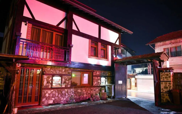 Hotel Matsurev Han