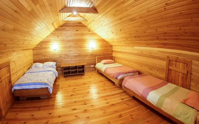 Золотая Бухта