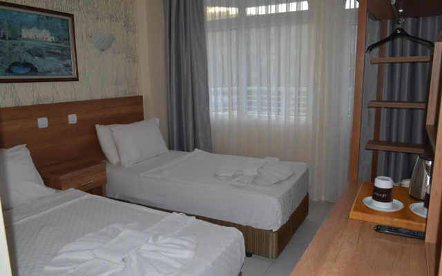 Dilhan Hotel