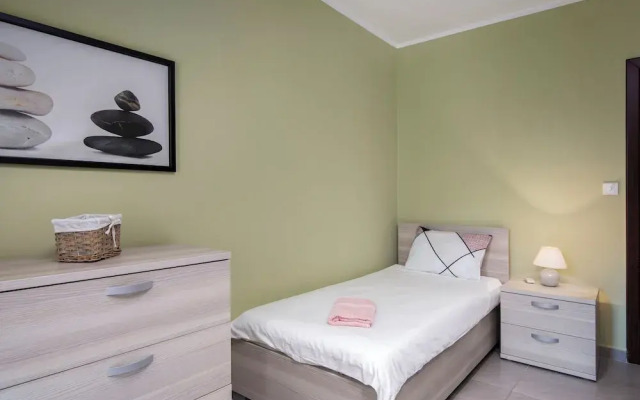 Sliema Seaside Penthouse with Terrace