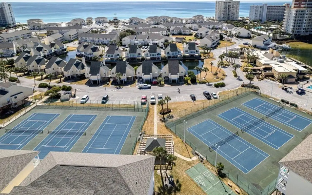 Sandpiper Cove 0022 3 Bedroom Condo