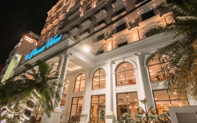 Phoenix Hotel