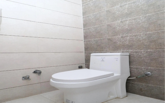 Hotel Kakkar By OYO Rooms