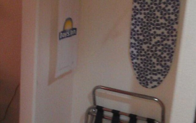 Robinson Inn and Suites