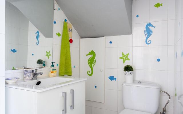 Home2Book Charming Sea Front House