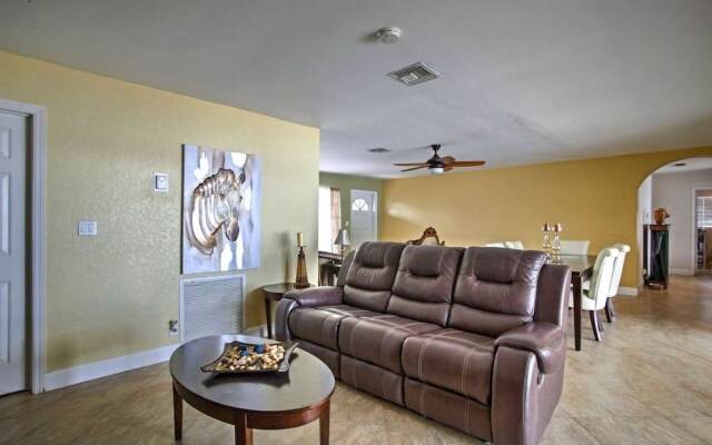 2 Master Suites Pool Home