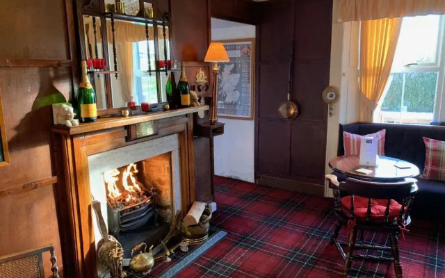 Torrs Warren Country House Hotel