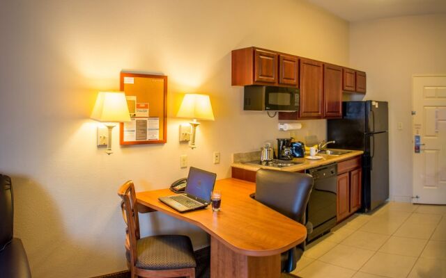 Candlewood Suites South Bend Airport, an IHG Hotel