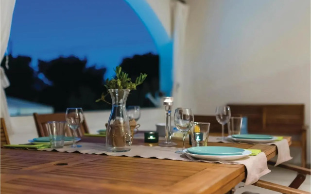 Five-Bedroom Holiday home Primosten with Sea view 06
