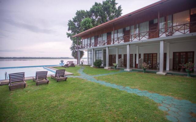 Oak Ray Lake Resort
