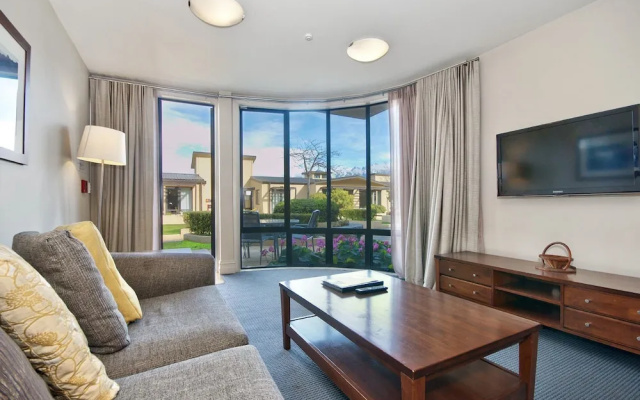 The Beacon - 2 Bedroom Town Center Apartment – Guest Rooms – Queenstown