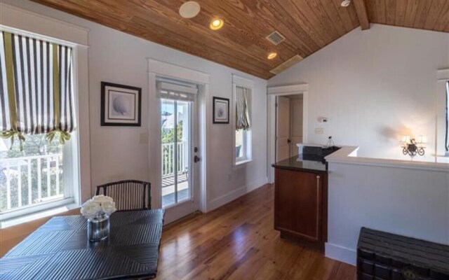 The Crystal Beach House - 1768742