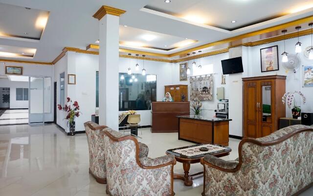 OYO 694 Khasanah Residence