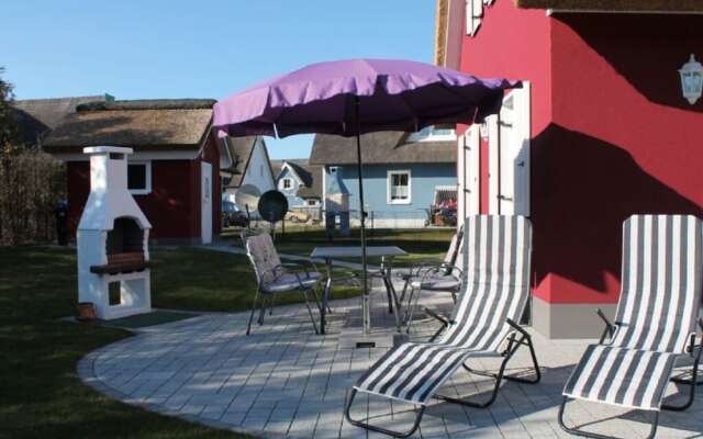 Surfer Modern Retreat