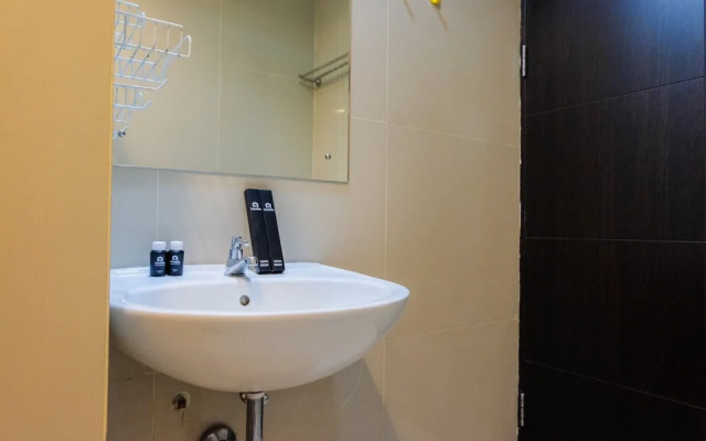 Best Price Studio Apartment at Atria Residence near Mall