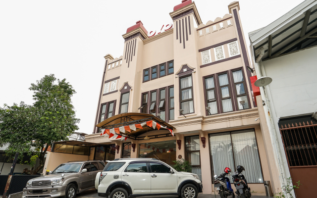 OYO 240 Audah Sevana Syariah Hotel