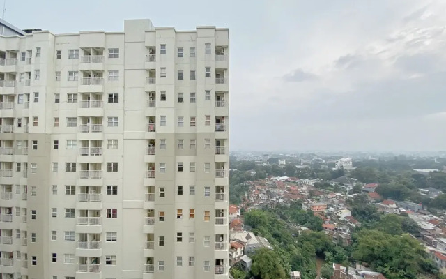 Trendy Space 1Br Apartment At Parahyangan Residence
