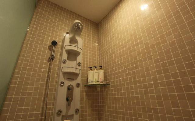 Yuwon Hotel