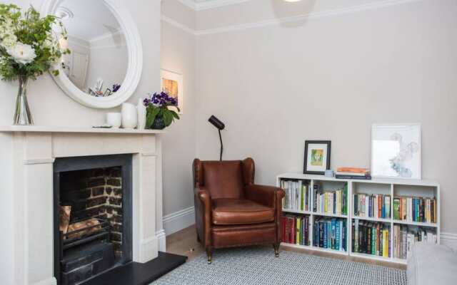 2 Bedroom Flat in Wimbledon