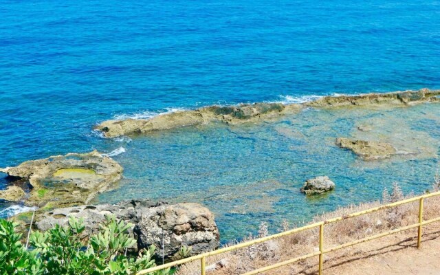 Elpida Seafront Paradise Apartment in Crete