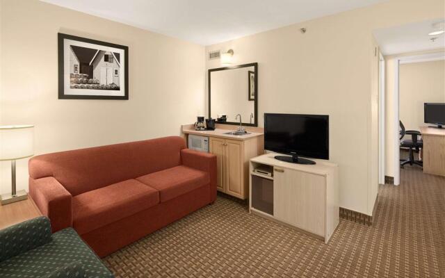 Travelodge Suites Dartmouth