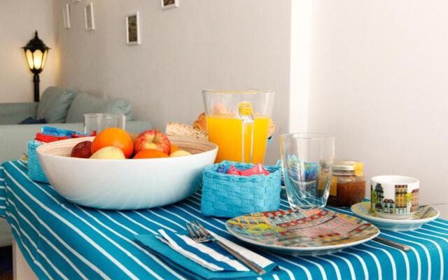 Best Terrace River View Apt in Alfama