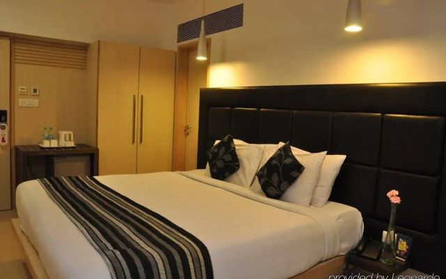 Oriental Residency Hotel