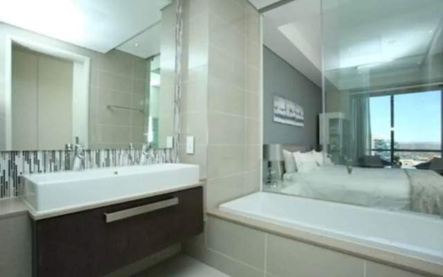 Sandton Skye Apartment - 616