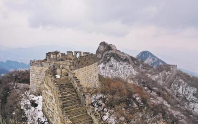 The Pondlife Hotel at Mutianyu Great Wall