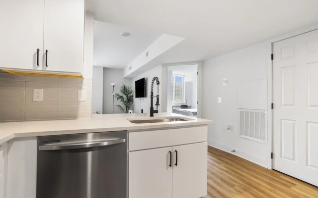 Well Appointed Apartments W Full Comfort