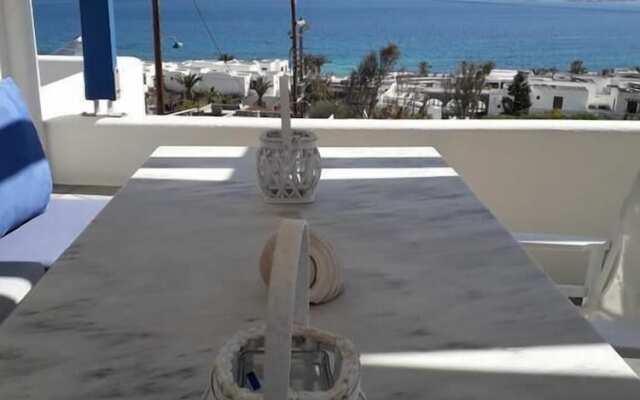 Nikoleta Kolympithres Paros
