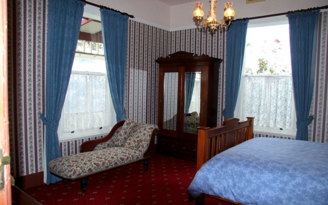 Jensens Bed and Breakfast – Guest Rooms – Beauty Point