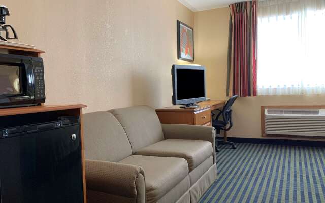 Quality Inn Ottawa near Starved Rock State Park