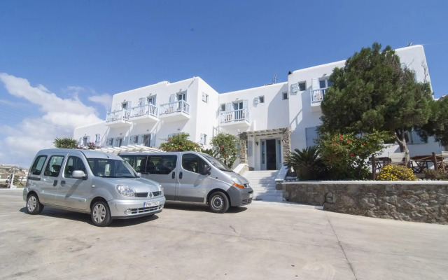 Zephyros Hotel