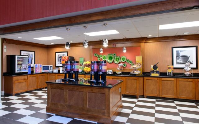 Hampton Inn & Suites Frederick-Fort Detrick