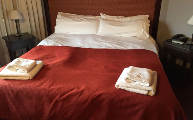Bahia Paraiso Apart & Suites