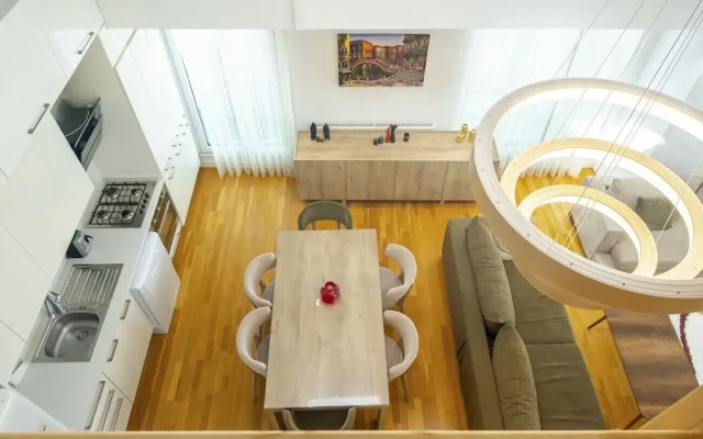 Chic Flat Near Public Transportation in Goztepe