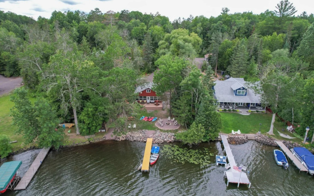 Solon Springs Getaway w/ Dock & Kayaks!