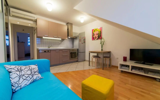 Miss. Monroe Apartment