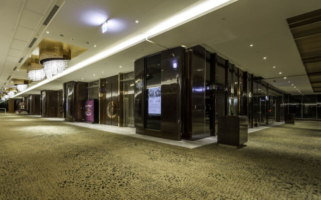 Everrich Golden Lake Hotel