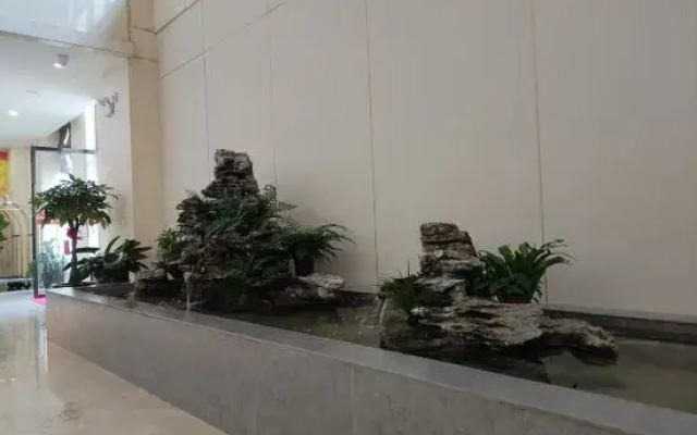 Qianhe Hotel