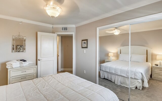 Inlet Reef 516 2 Bedroom Condo by RedAwning