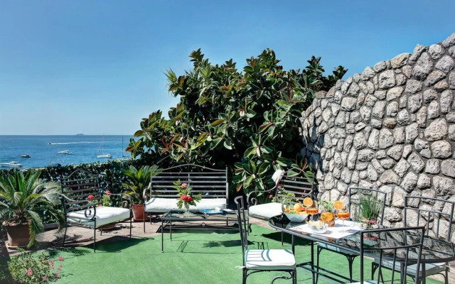 Ginestra Beach Suite - Marina del Cantone