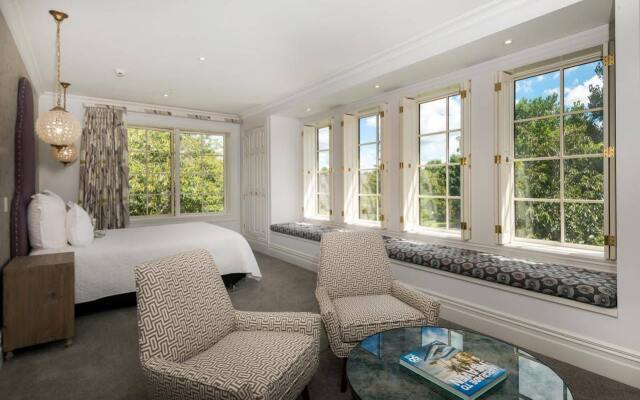 Henley Hotel
